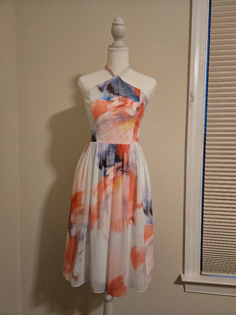 White House Black Market Floral Halter Dress – Size 0